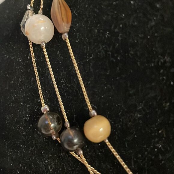 16” triple gold plated Infinity chain necklace with multi shaped/colored beads - Picture 6 of 12